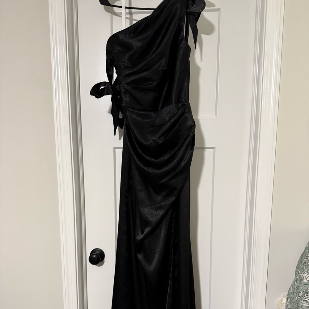 Azazie Elegant Black Gown - Picture 5 of 6